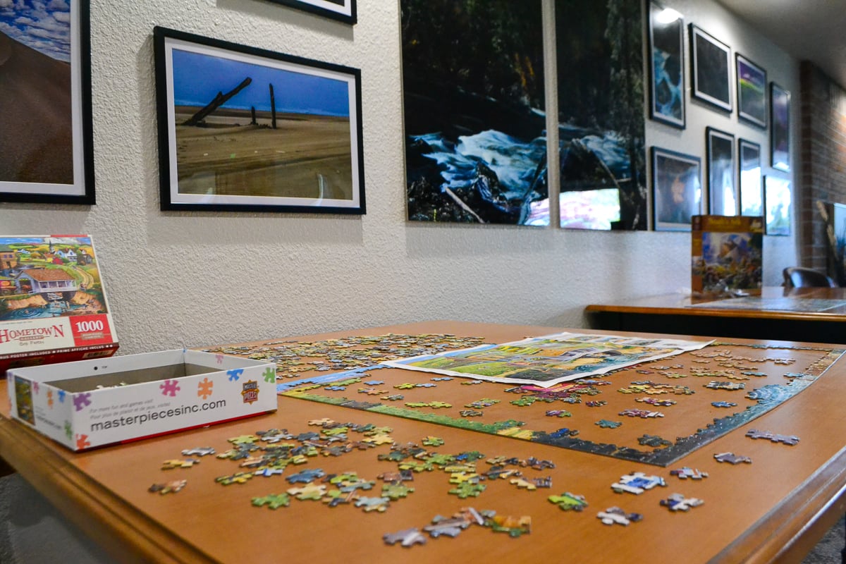 Additional support and services are tailored to individual needs so that your loved one can experience the most out of every day at Royal Plaza of Olympus Retirement Living